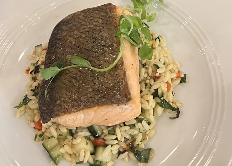 Honey Salt signature dishes Elizabeth’s Caesar
Brown Bag Fish
Roasted Chicken